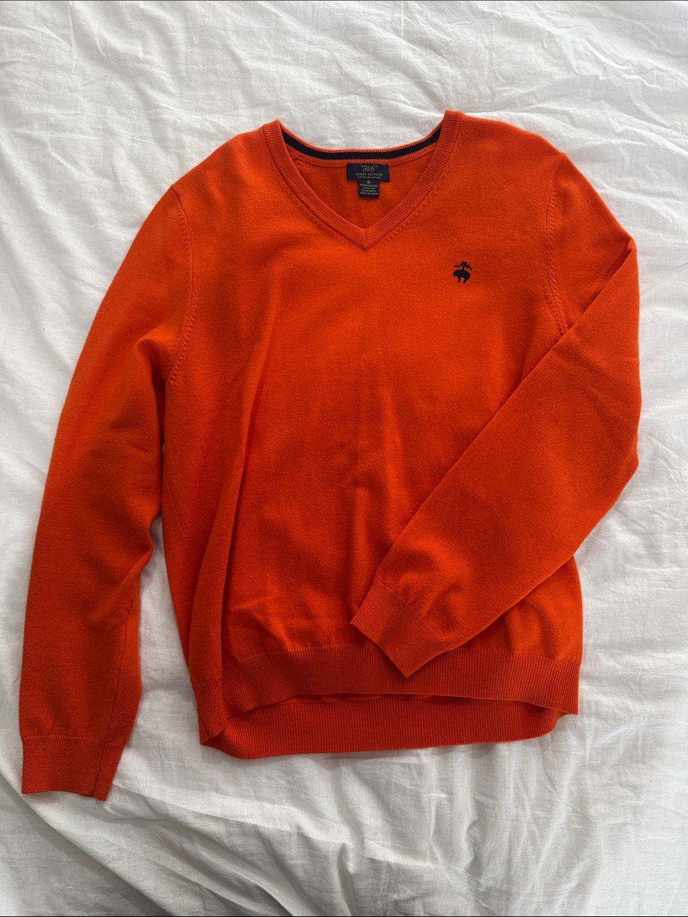 346 Brooks Brothers V-Neck Sweater in Bright Orange
